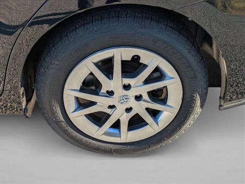 2017 Toyota Prius v Four