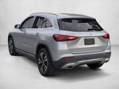 Cirrus Silver Metallic 2025 Mercedes-Benz GLA 250 4MATIC