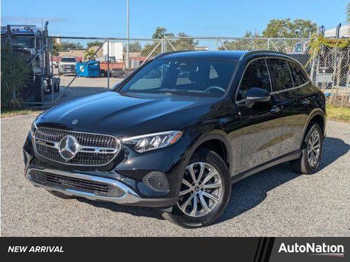 2025 Mercedes-Benz GLC 300 Base