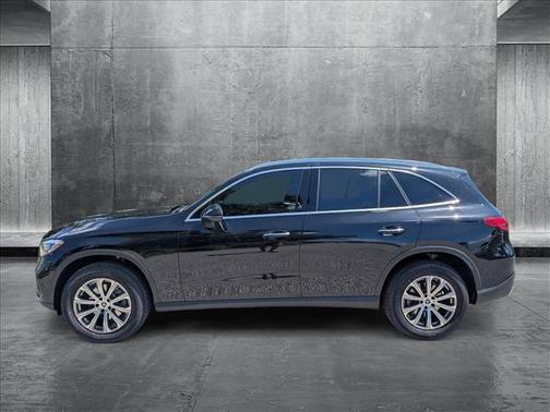 2025 Mercedes-Benz GLC 300 Base