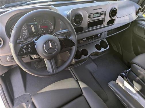 2025 Mercedes-Benz Sprinter 2500 Standard Roof