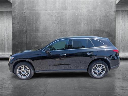 2025 Mercedes-Benz GLC 300 Base