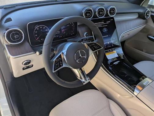 2026 Mercedes-Benz GLC 300 Base