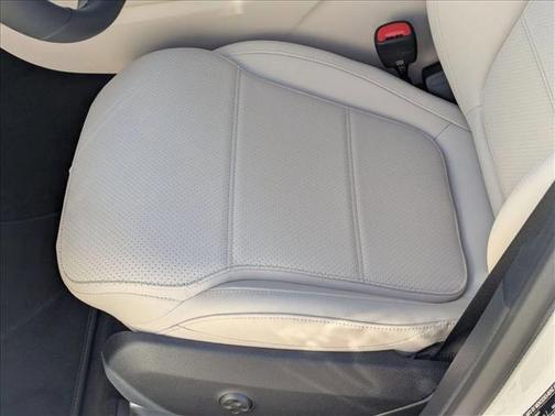 2026 Mercedes-Benz GLC 300 Base