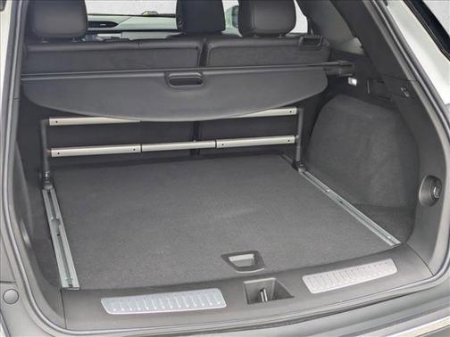 Crystal White Tricoat 2023 Cadillac XT5 Premium Luxury