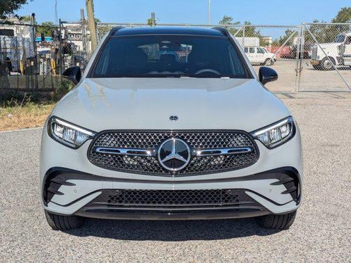 2025 Mercedes-Benz GLC 300 Base