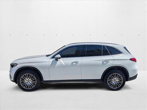 2026 Mercedes-Benz GLC 300 Base