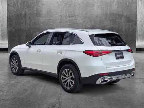 2025 Mercedes-Benz GLC 300 4MATIC