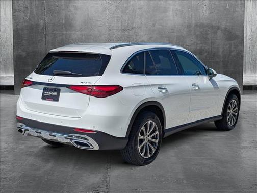 2025 Mercedes-Benz GLC 300 4MATIC