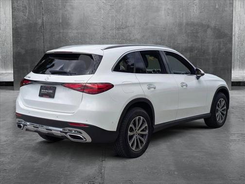 2025 Mercedes-Benz GLC 300 4MATIC