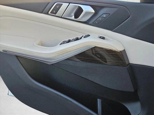 Alpine White 2020 BMW X5 sDrive40i