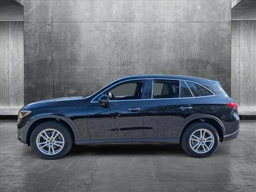 2025 Mercedes-Benz GLC 300 Base