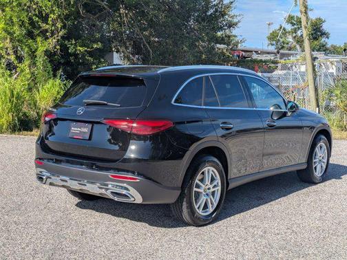 2025 Mercedes-Benz GLC 300 Base