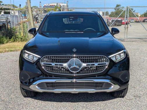2025 Mercedes-Benz GLC 300 Base