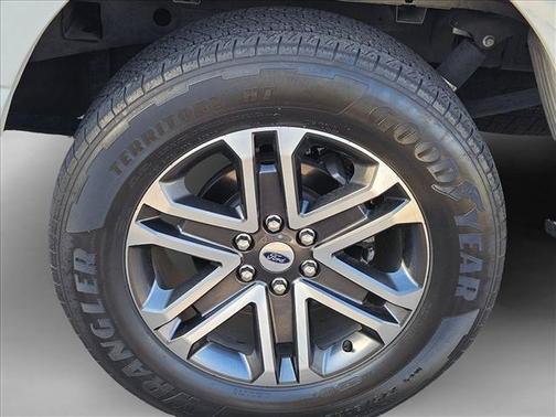 Avalanche 2023 Ford F-150 XL