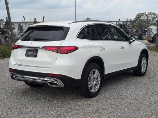 2025 Mercedes-Benz GLC 300 Base