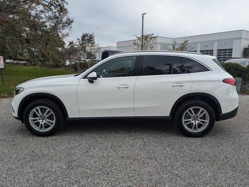 2025 Mercedes-Benz GLC 300 Base