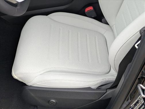 2026 Mercedes-Benz GLC 300 Base