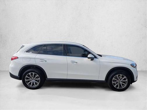 2025 Mercedes-Benz GLC 300 Base