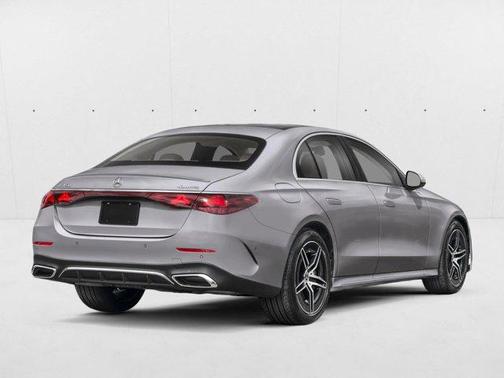 MANUFAKTUR Alpine Grey 2026 Mercedes-Benz E-Class 4MATIC