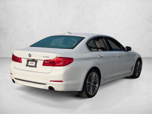2018 BMW 530 530i