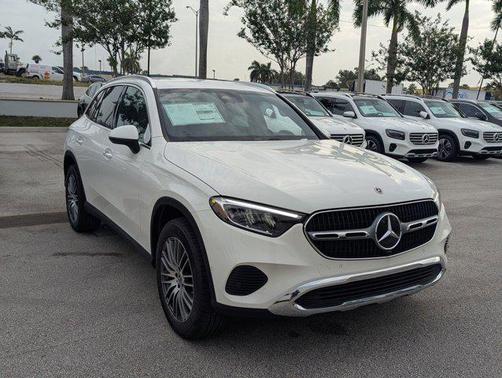 2025 Mercedes-Benz GLC 300 Base