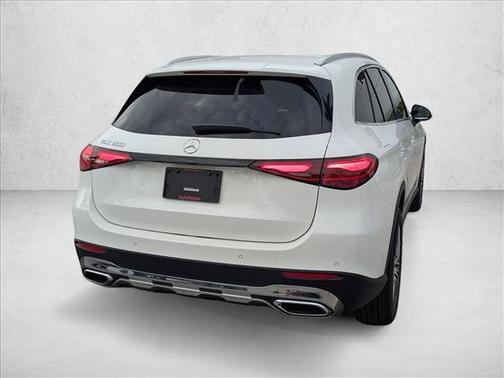 2025 Mercedes-Benz GLC 300 Base