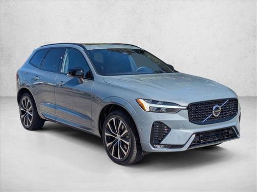 2024 Volvo XC60 B5 Ultimate Dark Theme