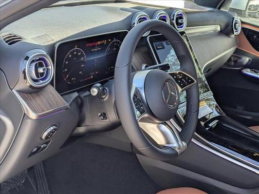 2025 Mercedes-Benz GLC 350e Base