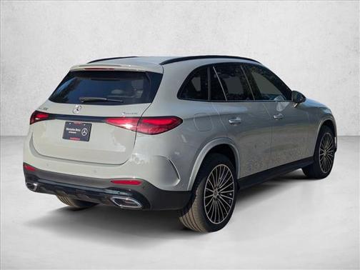 2026 Mercedes-Benz GLC 300 4MATIC