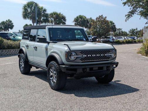 2022 Ford Bronco Badlands