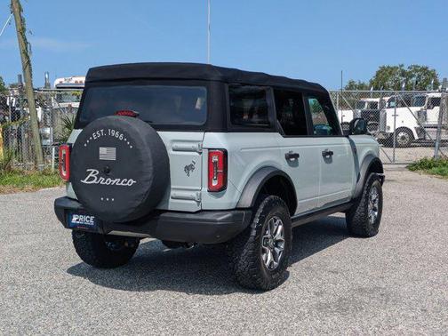 2022 Ford Bronco Badlands