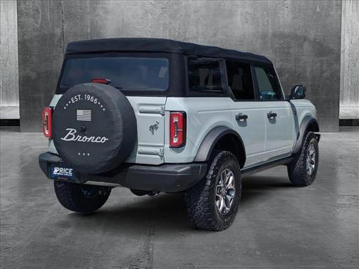 2022 Ford Bronco Badlands