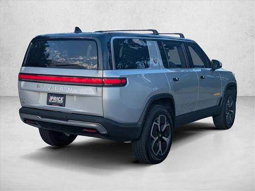 2023 Rivian R1S Adventure