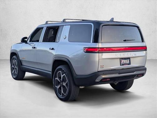 2023 Rivian R1S Adventure