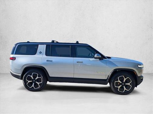 2023 Rivian R1S Adventure