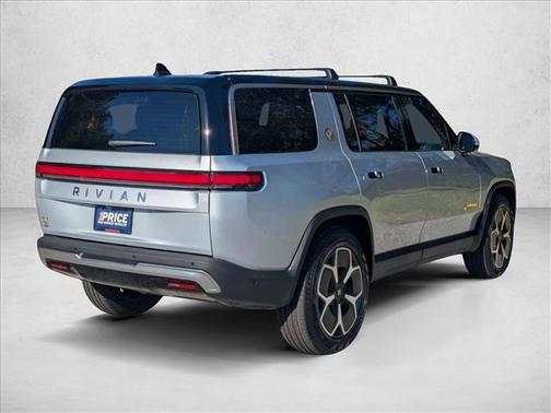 2023 Rivian R1S Adventure