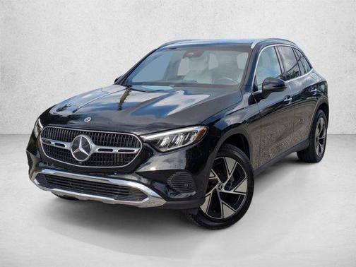 Black 2024 Mercedes-Benz GLC 300 4MATIC