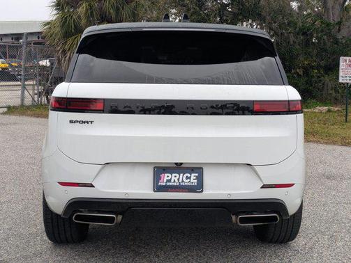 2024 Land Rover Range Rover Sport SE