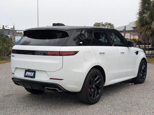 2024 Land Rover Range Rover Sport SE