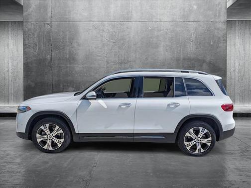 2025 Mercedes-Benz EQB 300 4MATIC