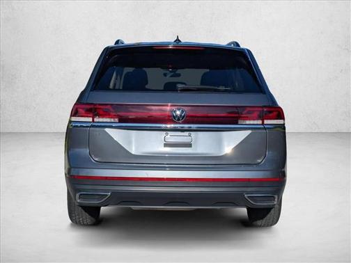 Platinum Gray Metallic 2025 Volkswagen Atlas 2.0T SE