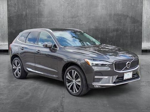 2022 Volvo XC60 B5 Inscription