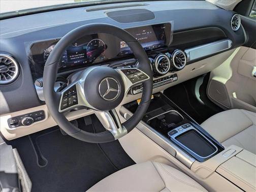 2025 Mercedes-Benz GLB 250 4MATIC