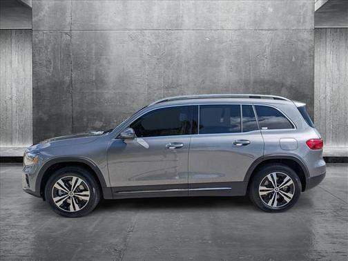 2025 Mercedes-Benz GLB 250 4MATIC