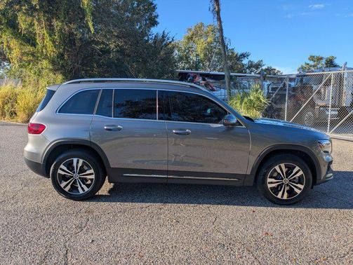 2025 Mercedes-Benz GLB 250 4MATIC