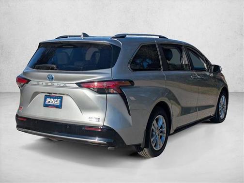 2023 Toyota Sienna Limited