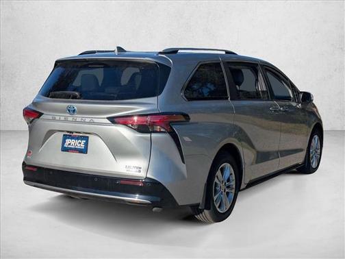 2023 Toyota Sienna Limited