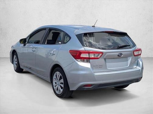 Ice Silver Metallic 2018 Subaru Impreza 2.0i