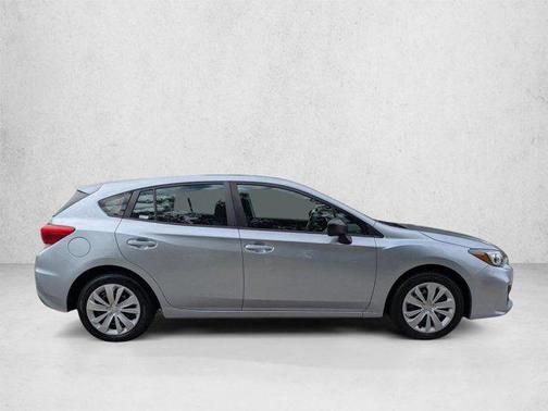 Ice Silver Metallic 2018 Subaru Impreza 2.0i
